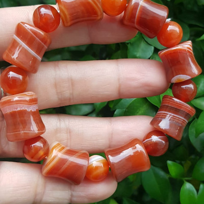 Vòng tay đá mã não đỏ kiểu Vòng kiểu hạt to thống 14mm với hạt tròn 10mm Anh Chị mệnh hỏa mệnh thổ đeo xinh đẹp tay ạ