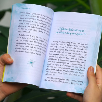 Sách -  Sống Với Hiện Tại - Vĩnh Nghiêm Books