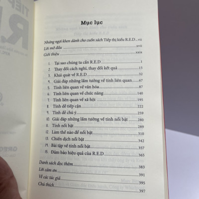 TIẾP THỊ KIỂU R.E.D: Ba nguyên liệu làm nên những thương hiệu hàng đầu KFC, Pizza Hut Và Taco Bell - Greg Creed & Ken Muench - Phạm Thị Quế Anh dịch - Nhà xuất bản Trẻ