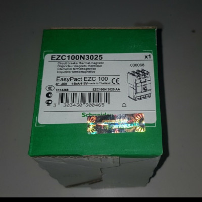 Cầu dao điện EZC100N3025 Schneider MCCB 3P - 25A