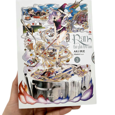 Ran Và Thế Giới Tro Tàn - Tập 2 (Tặng Kèm Postcard)