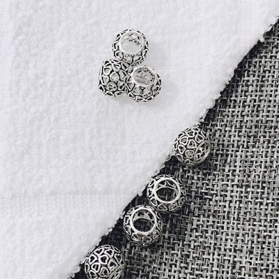 Combo 2 cái charm bạc hình tròn họa tiết hình trái tim - Ngọc Quý Gemstones