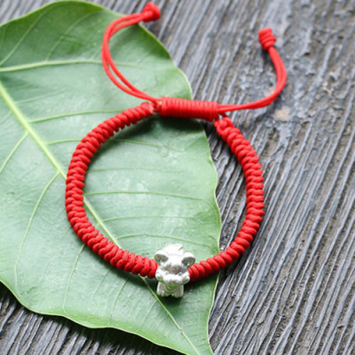 Vòng tay kết dây phối 12 con giáp bạc - Ngọc Qúy Gemstones