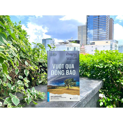 Sách - Hạt Giống Tâm Hồn - Vượt Qua Dông Bão
