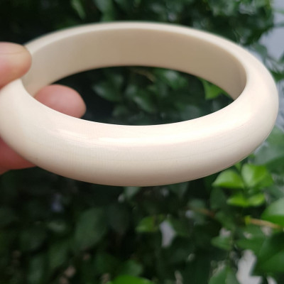 Vòng Tay Nam Bản hẹ Màu Trắng vân đẹp Ni 67mm x cao 16mm x dầy 11mm Nam tay tròn to nặng 78kg - 88kg đeo ạ