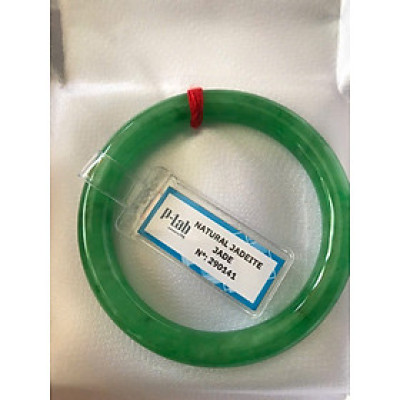 Vòng Tay Nữ Đá Ngọc Cẩm Thạch Tự Nhiên Lý R Ni 50mm Chột 8mm Vòng kiểm định P Lab No 290141 Màu Xanh lý đậm đều bóng đẹp nữ 50kg - 54kg ạ