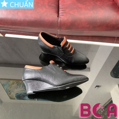 Giày đế xuồng nữ phối màu 4p RO624 ROSATA tại BCASHOP kết hợp thiết kế giày thể thao độc lạ và thời trang