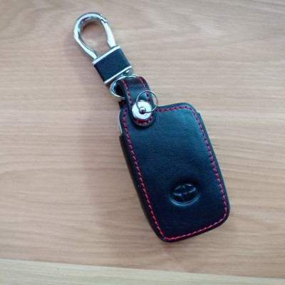 Bao da chìa khóa cao cấp dành cho xe Toyota Altis 2019 kèm móc khóa mẫu RO