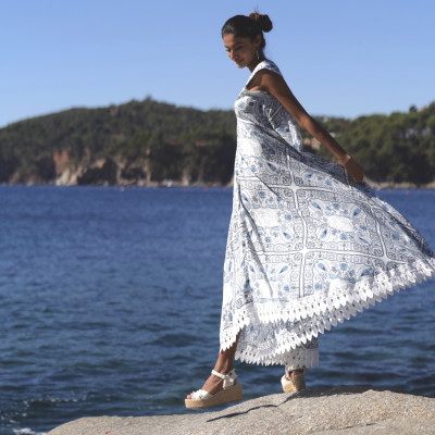 Maxi Cổ V Cotton Cao Cấp Luna Llena