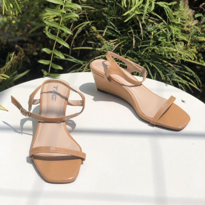 Sandal nữ đế xuồng hot trend  trẻ trung năng động 21417