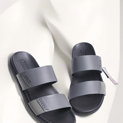 Dép quai ngang Biti