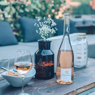 Rượu vang hồng Pháp Chateau les Valentines, Cotes de Provence
