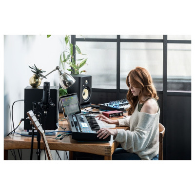 Soundcard thu âm Focusrite Scarlett Solo, 2i2, 4i4 (Gen3) - Hàng Nhập Khẩu