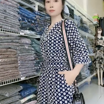 Jum đùi Myqlothing thêu sắc xảo trực tiếp trên chất liệu