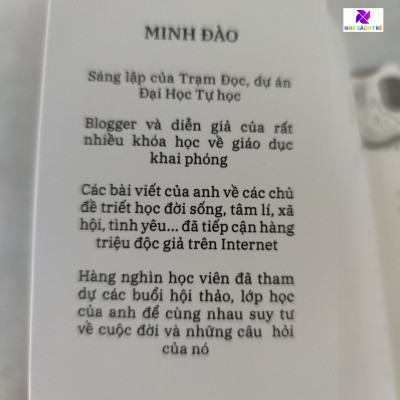 Khi Người Ấy Nói Lời Yêu, Có Rất Nhiều Điều Bạn Nên Nghĩ - Những Triết Lí Về Tình Yêu Để Đọc Khi Đang Nằm… (Tái Bản)