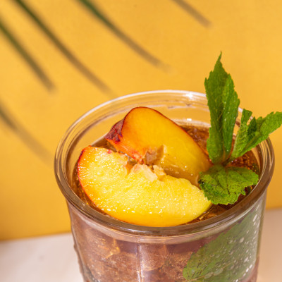 [TẶNG TOPPING] Trà Đào hòa tan Sunbeleaf, có đào thật, trà hoa quả tươi ngon, thanh mát, hộp 10 gói