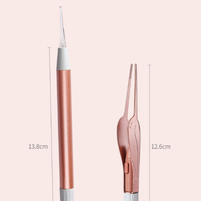 (TẶNG  PIN) BỘ DỤNG CỤ LẤY RÁY TAI HỘP NHÔM CÓ ĐÈN LED CHUYÊN NGHIỆP AN TOÀN DÙNG ĐƯỢC CHO TRẺ EM KÈM HỘP  - Bộ dụng cụ lấy ráy tai  món có đèn thế hệ mới gồm cây móc tai và nhíp gắp ráy tai  cao cấp kèm theo pin đầy đủ -