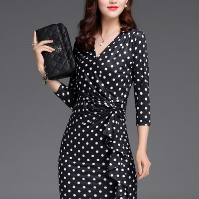 ĐẦM TAY LỞ CHẤM BI DÚN EO