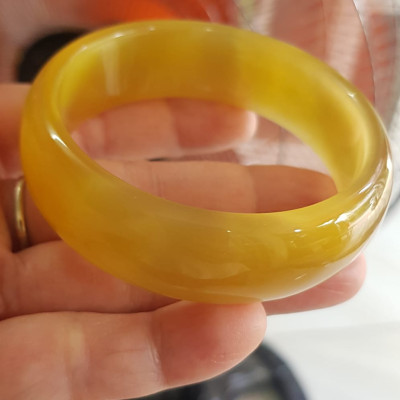 Vòng tay đá mắt mèo Vàng nhẹ Ni 56mm x  Cao 19mm x dầy 7mm Nữ 52kg - 59kg đeo màu nhẹ xinh tươi đẹp rẻ lắm chuẩn hợp nữ mệnh thổ mệnh kim mệnh thuỷ ạ