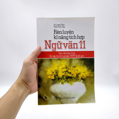 [Hàng thanh lý miễn đổi trả] Rèn Luyện Kĩ Năng Tích Hợp Ngữ Văn 11