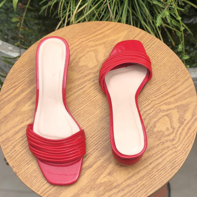 Guốc nữ cao gót hot trend  trẻ trung năng động 21224