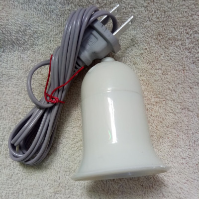 Đui đèn E27 có công tắc, dây cắm dài 1,5m