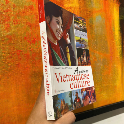 Sách - A guide to Vietnamese culture - Vietnamese Cultural Window - The Gioi Publishers - English Book - Ngoại văn Văn hóa Việt Nam