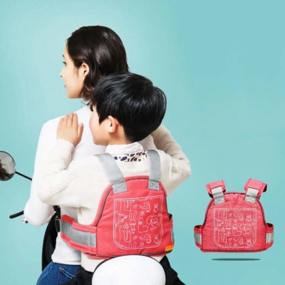 Đai đi xe máy cho bé phản quang, thoáng khí sử dụng khóa 2 cấp bền chắc, chống bụi bẩn