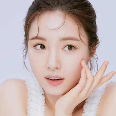 Lotion  Cấp Ẩm Dưỡng Sáng Mịn Da Reihaku Hatomugi Lotion (Chai 500 mL)