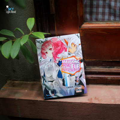 Sách - Ma Vương Tôi Đây Nên Yêu Cô Dâu Elf Của Mình Như Thế Nào? - Tập 5 - Tặng Kèm Bookmark + Postcard