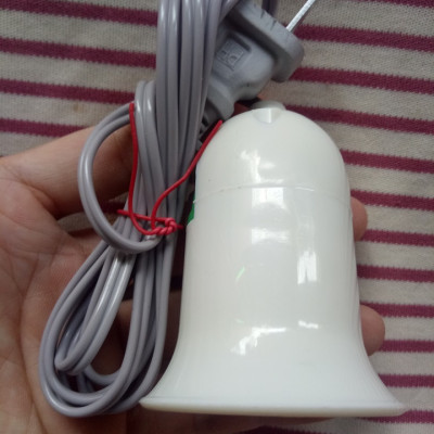 Đui đèn E27 có công tắc, dây cắm dài 1,5m