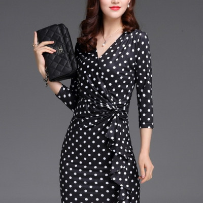 ĐẦM TAY LỞ CHẤM BI DÚN EO