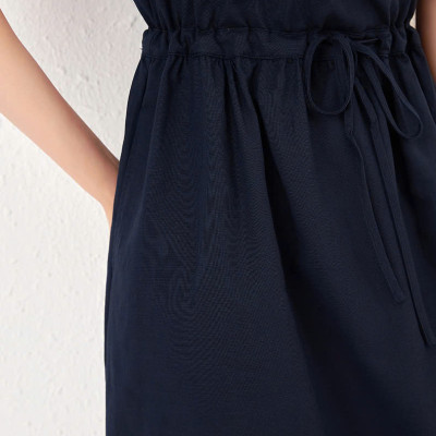 Váy cổ V, có dây rút eo tôn dáng sang chảnh da218